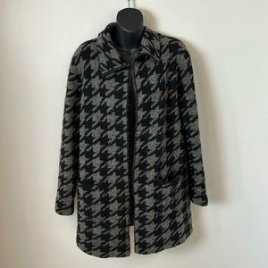 MAX STUDIO Women’s Black Long Jacket 2 Pockets Collared Houndstooth
